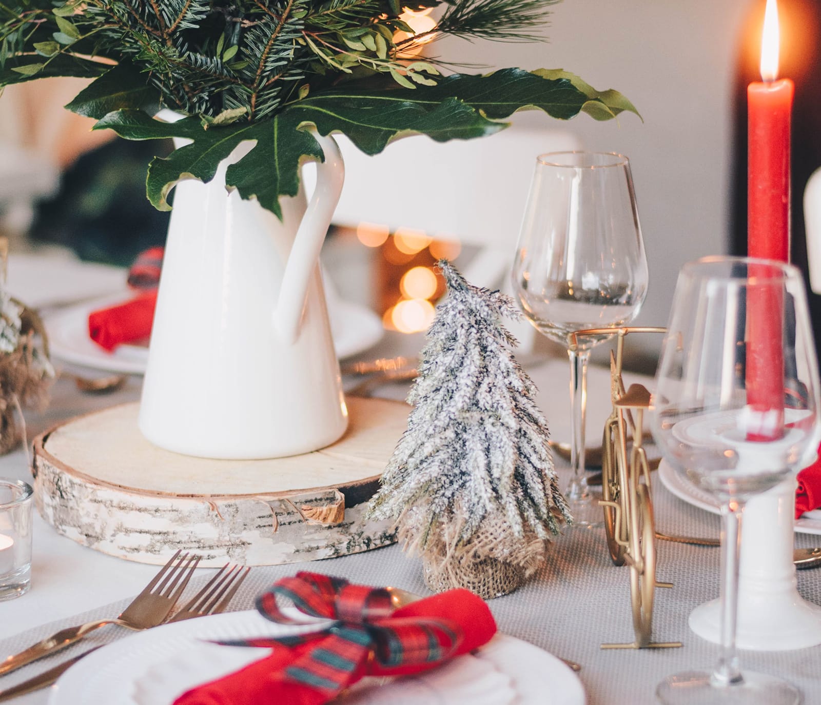 Christmas dinner table